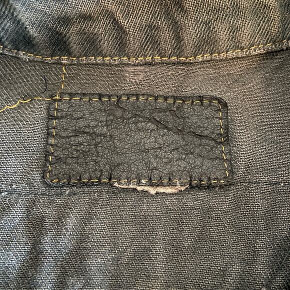 Levi's Distressed Dark Denim Pretenders Patch Jean Jacket - Women's Size Large - Picture 6 of 8